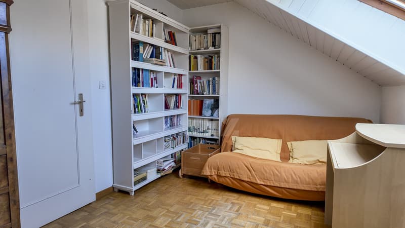 Rare! Bel appartement avec balcon et vue exceptionnelle (8)