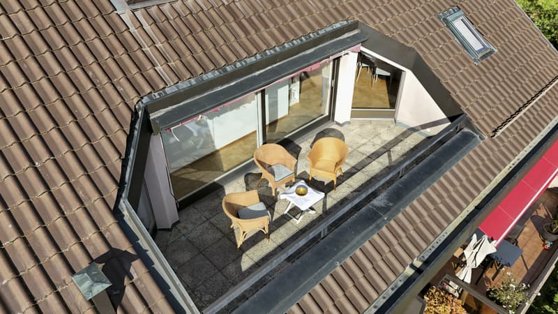 Rare! Bel appartement avec balcon et vue exceptionnelle (11)