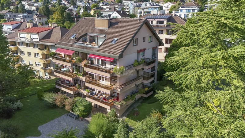 Rare! Bel appartement avec balcon et vue exceptionnelle (12)