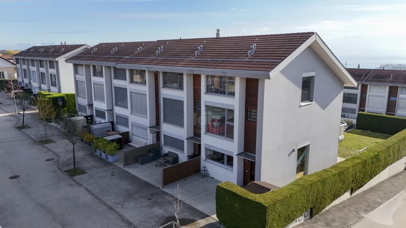 Jolie villa avec vue sur le Lac (12)