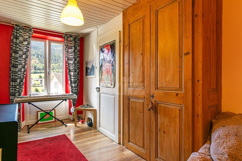 Belle maison avec jardin et potentiel d'aménagement (8)