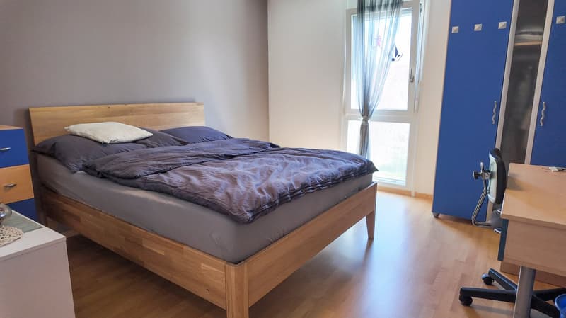 Atelier professionnel et habitation en zone industrielle (5)