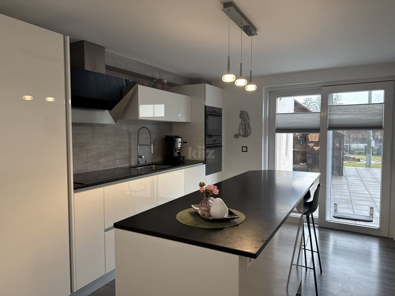 Charmante maison de 3 appartements avec jardin et piscine (3)