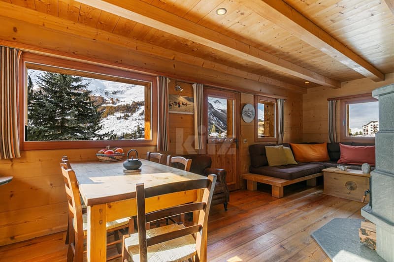 Magnifique chalet avec vue imprenable sur les Alpes (2)