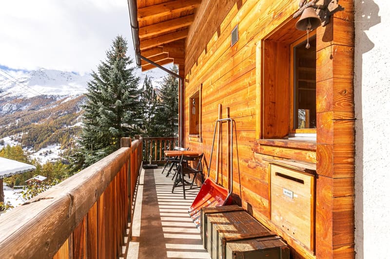 Magnifique chalet avec vue imprenable sur les Alpes (11)