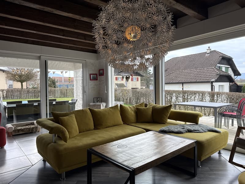 Belle maison individuelle avec jardin et piscine (3)