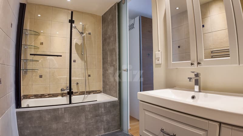 Spacieux appartement avec tennis et piscine (6)