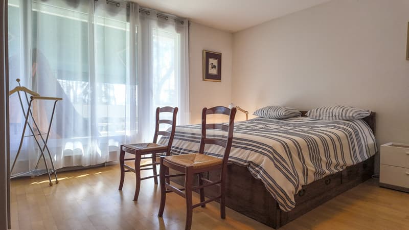 Spacieux appartement avec tennis et piscine (5)