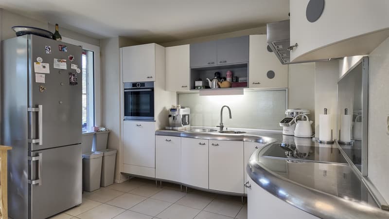 Spacieux appartement avec tennis et piscine (3)