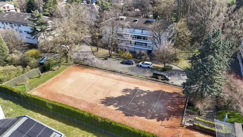 Spacieux appartement avec tennis et piscine (11)