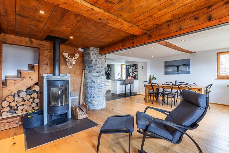 Magnifique chalet rénové avec vue sur les Alpes (5)