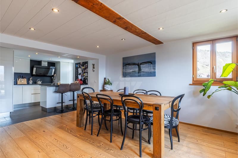 Magnifique chalet rénové avec vue sur les Alpes (3)