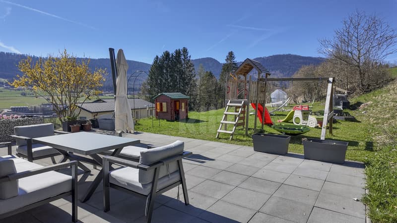 Spacieuse villa avec vue dégagée et appartement indépendant (12)