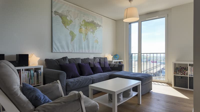 Superbe appartement contemporain avec loggia et vue dégagée (3)