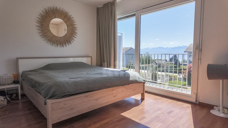 Superbe maison contiguë avec jardin et vue lac (5)