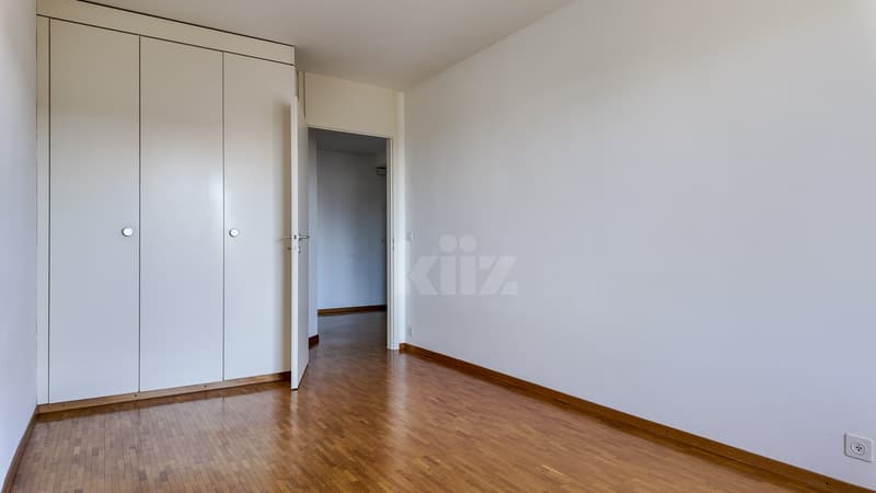 Charmant appartement avec deux balcons (7)