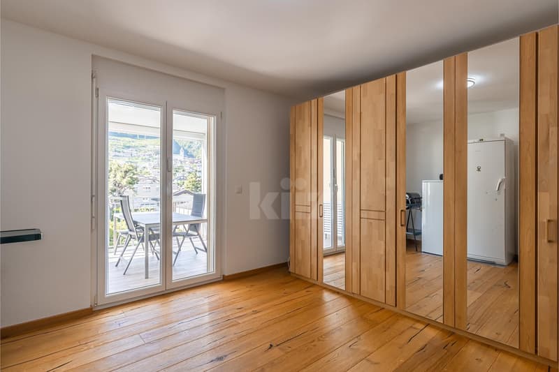 Superbe appartement avec terrasse et vue montagnes (8)