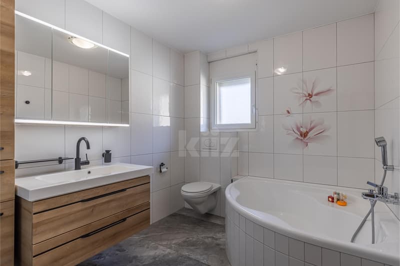 Superbe appartement avec terrasse et vue montagnes (9)