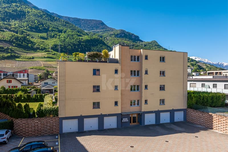 Superbe appartement avec terrasse et vue montagnes (12)