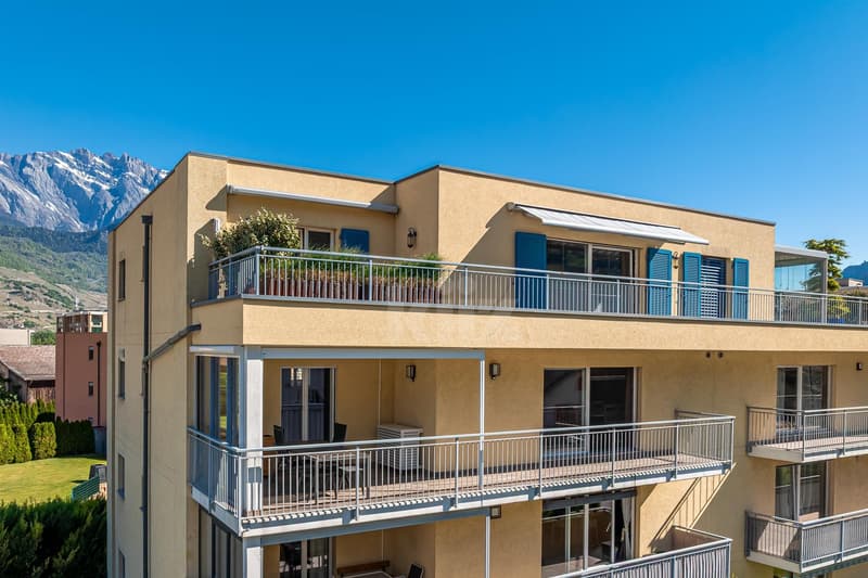Superbe appartement avec terrasse et vue montagnes (12)