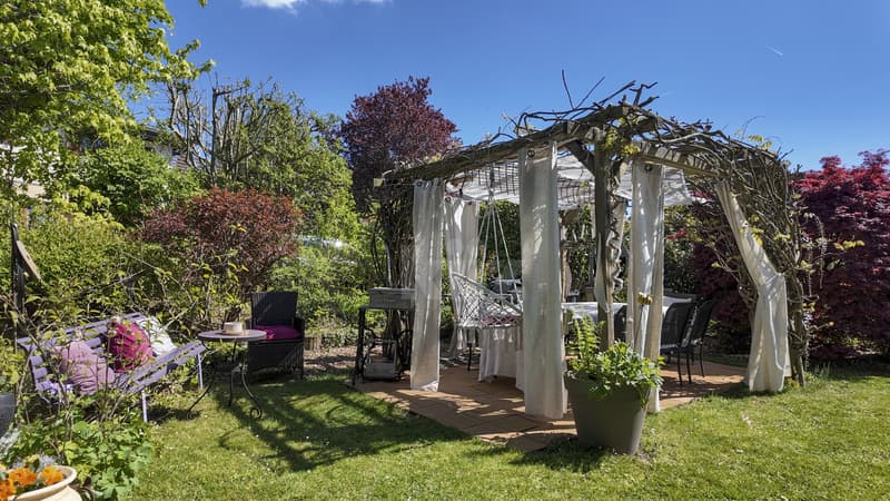 Charmante maison mitoyenne avec jardin (11)
