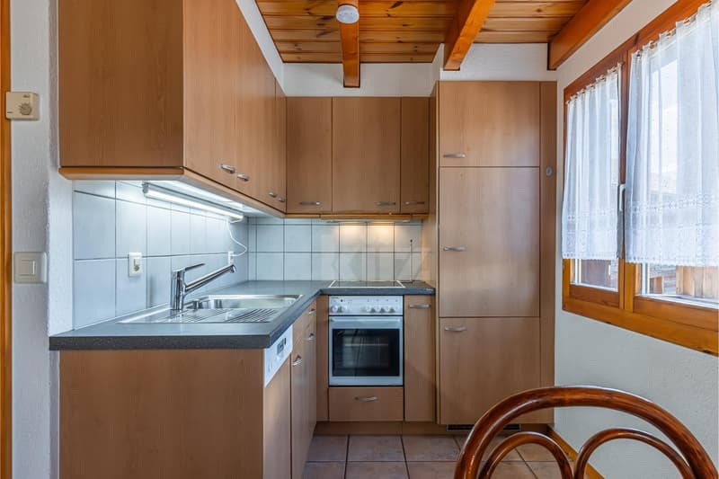 Charmant chalet avec terrasse, jardin et vue dégagée (7)