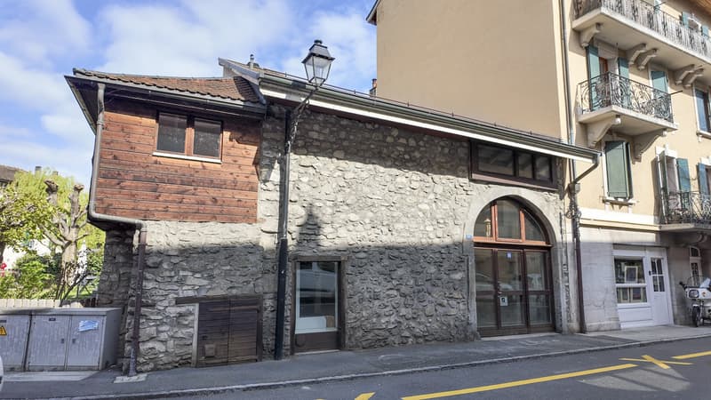 A rénover entièrement : Maison villageoise (1)
