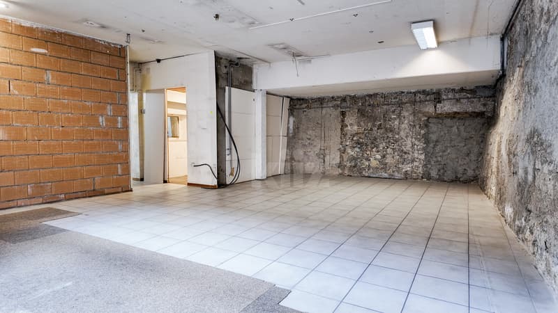A rénover entièrement : Maison villageoise (3)