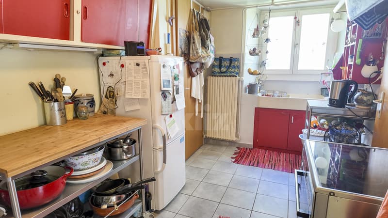 Charmante maison de 3 appartements et un local commercial (3)