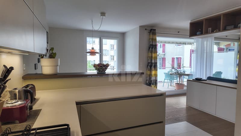 Magnifique appartement avec grand balcon (5)