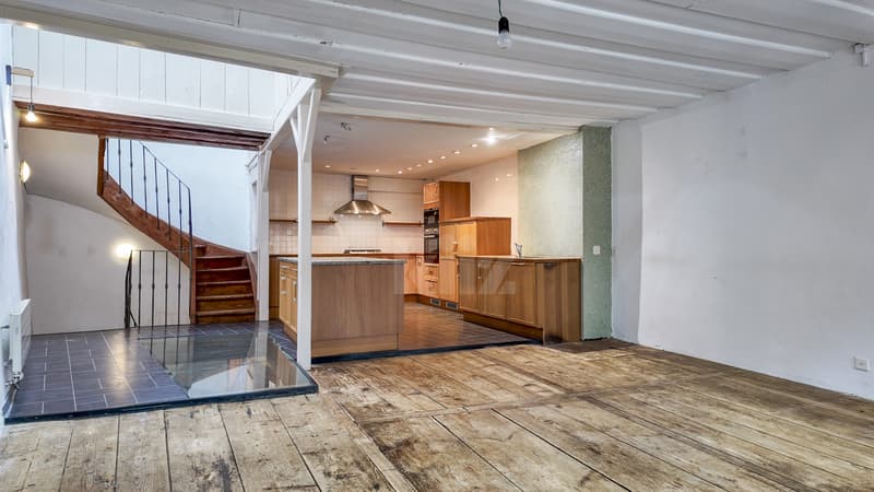 Superbe maison de ville avec local indépendant (3)