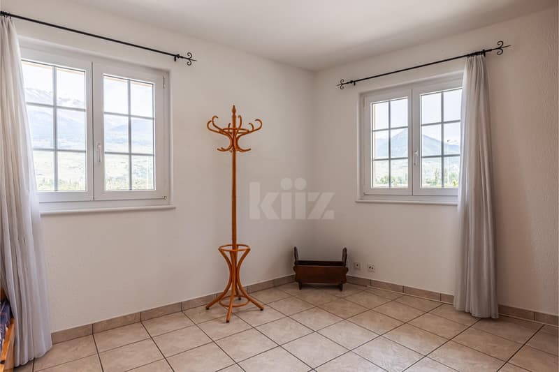 Belle villa familiale avec jardin et studio indépendant (8)