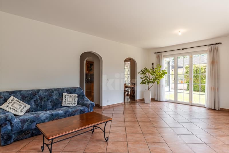 Belle villa familiale avec jardin et studio indépendant (4)