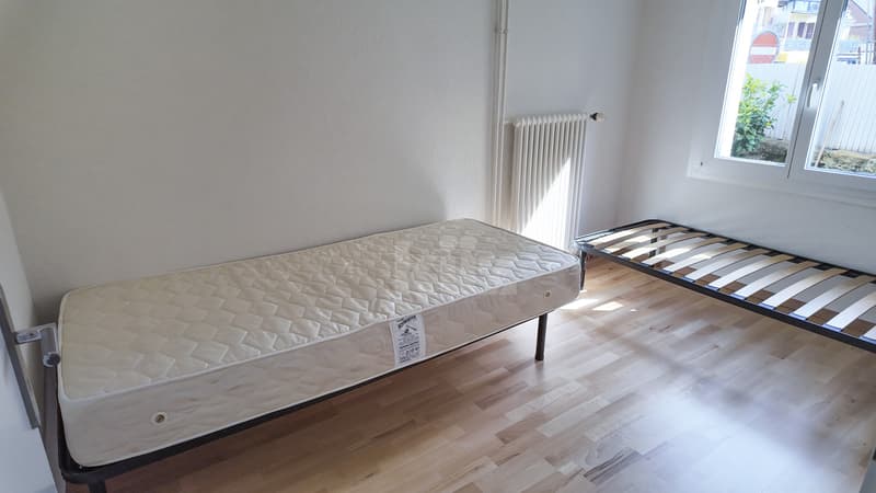 Appartement entièrement rénové avec terrasse et jardin (10)