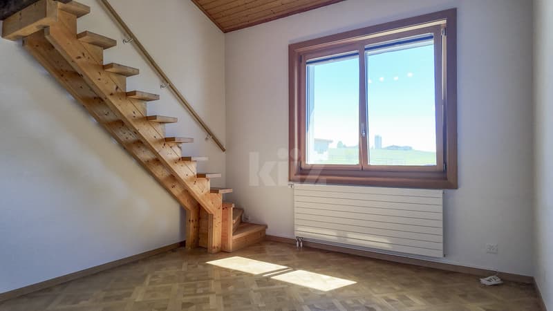 Maison familiale avec grand jardin et vue dégagée (9)