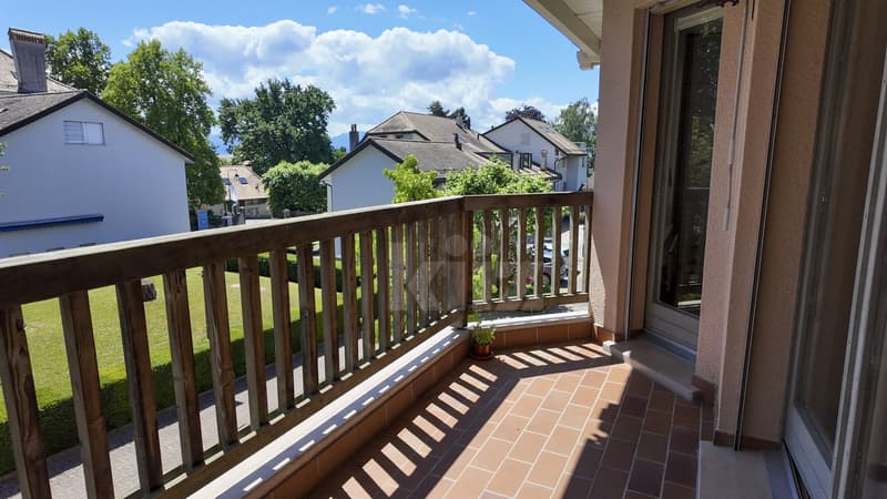 Charmant appartement avec balcon à proximité du Lac (4)