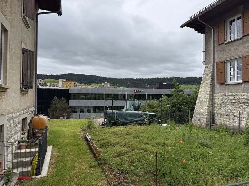 Bel appartement avec balcon (11)