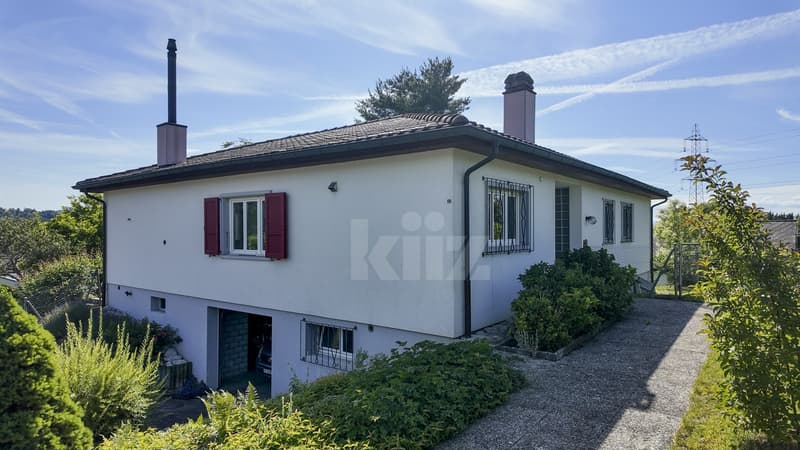 Villa au calme idéalement située (12)