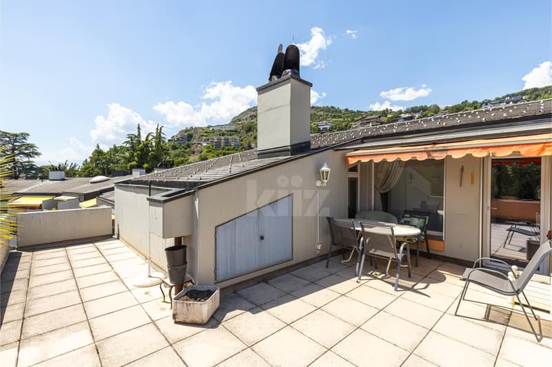 Appartement au dernier étage avec terrasse (3)