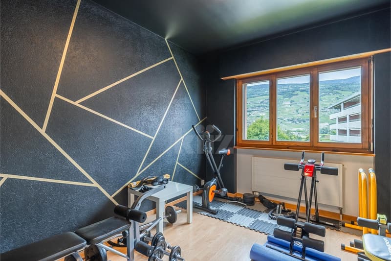 Superbe appartement avec balcon et vue montagne (7)