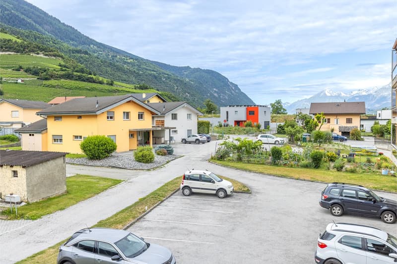 Superbe appartement avec balcon et vue montagne (12)