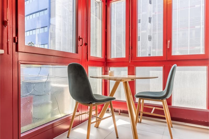 Bel appartement rénové avec balcon au centre de Genève (7)