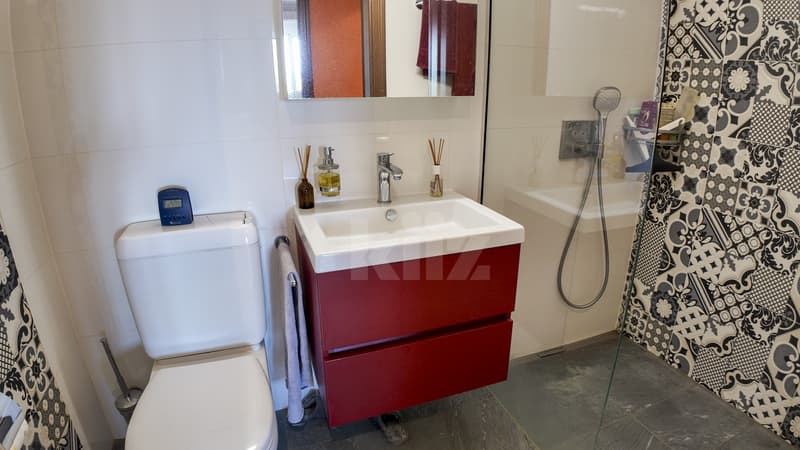 Bel appartement au 2eme étage avec balcon et ascenseur (9)