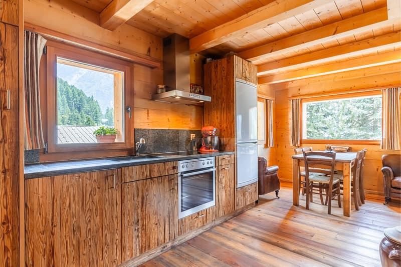 Magnifique chalet avec vue imprenable sur les Alpes (6)