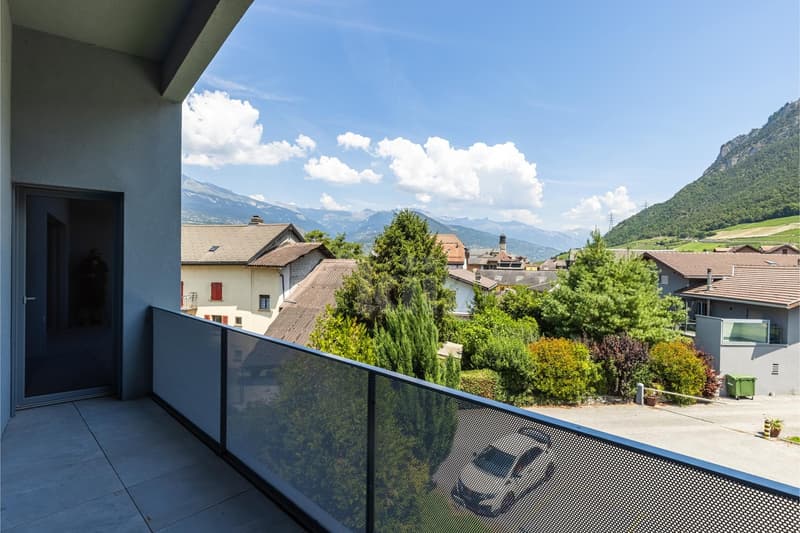 Superbe appartement contemporain avec deux balcons (8)