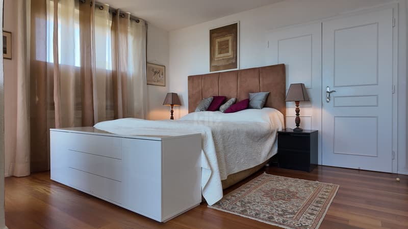 Appartement avec terrasse de 96m2, balcons et vue sur le lac (9)
