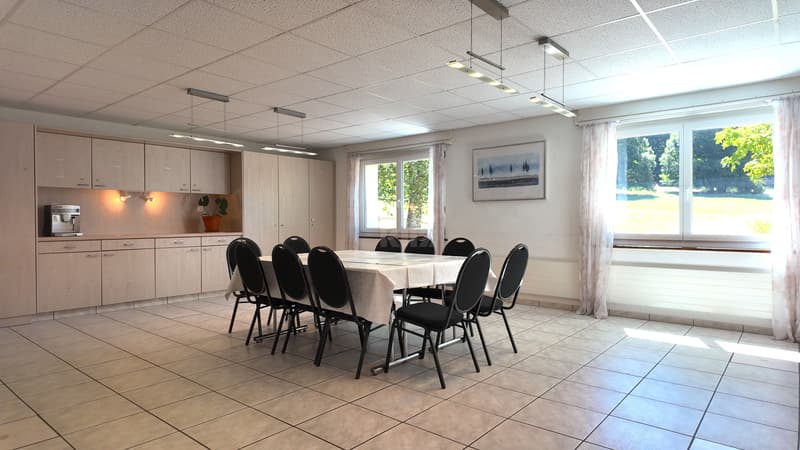 Résidence de vacances à transformer ou à reprendre (3)