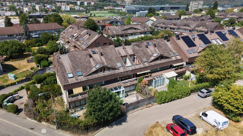 Bel appartement avec balcon dans un quartier calme (1)