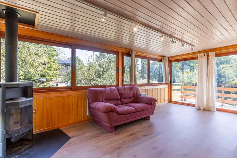 Rare ! Joli chalet au coeur de la nature (2)