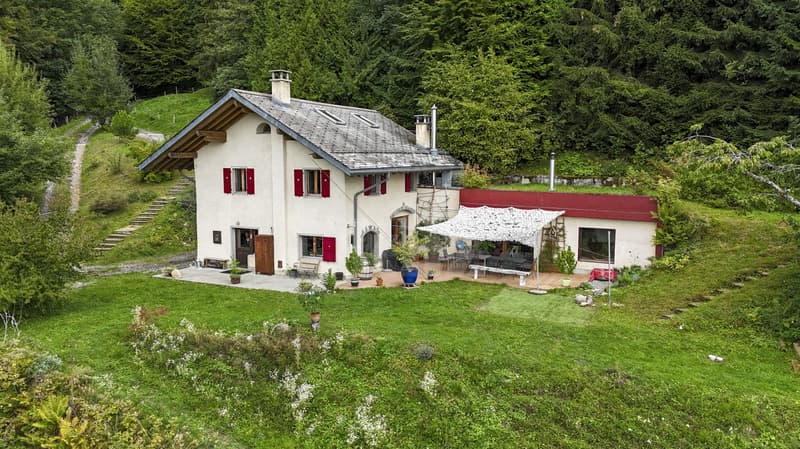 Belle maison individuelle avec vue lac (1)